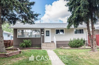10434-10164 164 St NW in Edmonton, AB - Building Photo