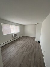 7603-7609 N Greenview Ave in Chicago, IL - Building Photo - Interior Photo