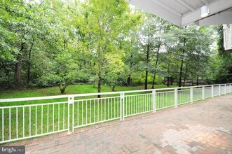 2010 N Westmoreland St in Arlington, VA - Building Photo - Building Photo