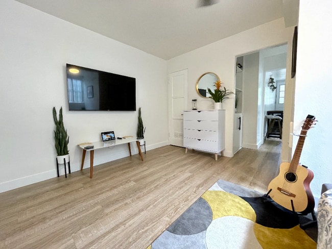 2525 E St in San Diego, CA - Building Photo - Building Photo