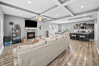 1116 Eagle's View Dr in Clarksville, TN - Building Photo - Building Photo