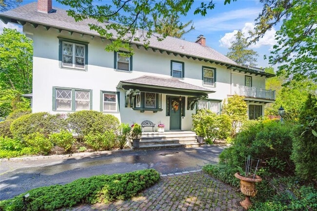 property at 17 The Intervale