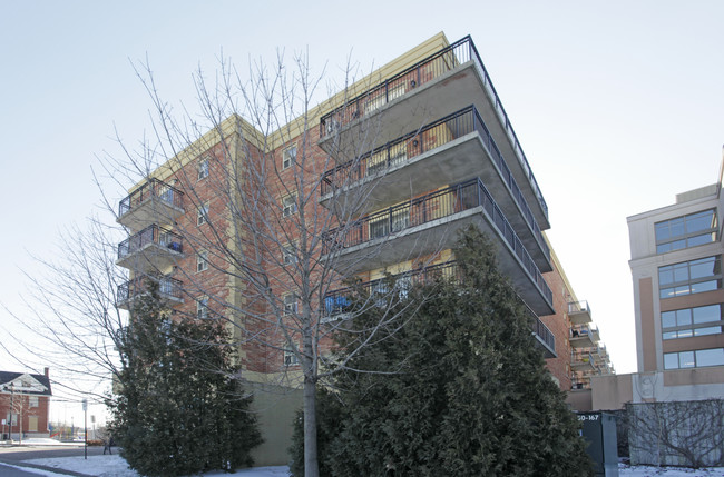 Villa Giordano in Vaughan, ON - Building Photo - Building Photo