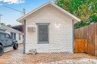 4011 Artdale St photo'