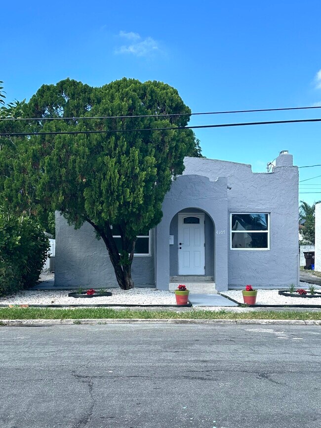 4107 Virginia Terrace in West Palm Beach, FL - Building Photo - Building Photo