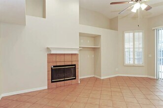 16804 Windsor Park Dr in Lutz, FL - Building Photo - Building Photo