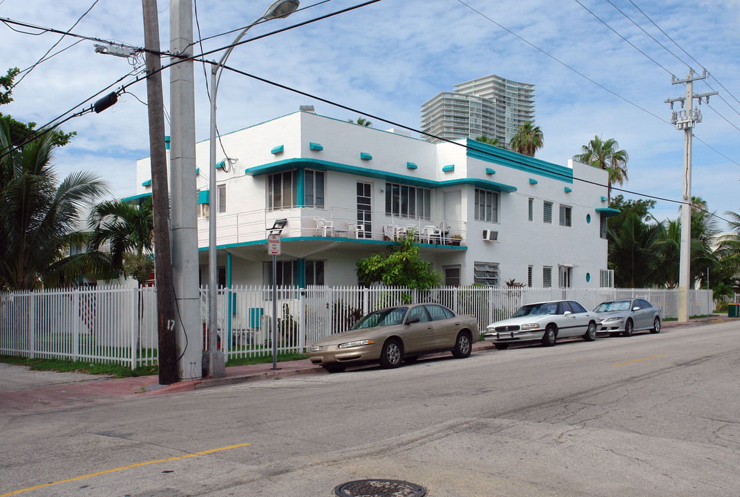 557 Michigan Ave in Miami Beach, FL - Building Photo