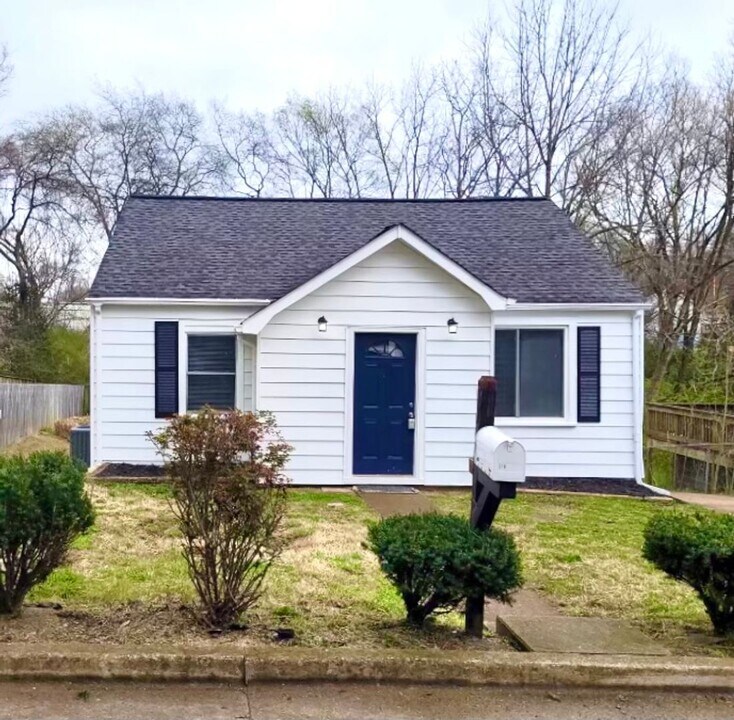719 Elder St in Clarksville, TN - Building Photo