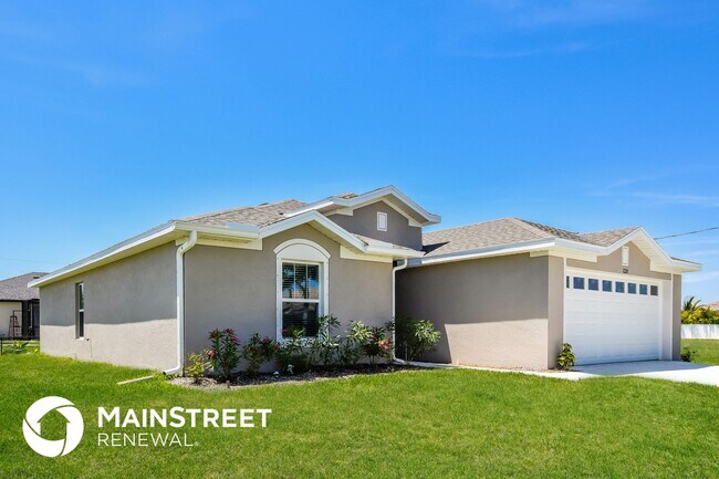 1220 NW 36th Pl in Cape Coral, FL - Building Photo - Building Photo