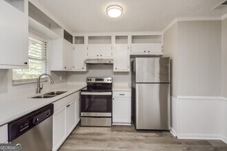 883 Waterside Dr SE in Conyers, GA - Building Photo - Building Photo