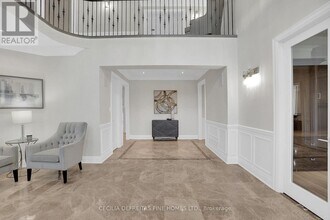 74 Mactaggart Dr in Nobleton, ON - Building Photo - Building Photo