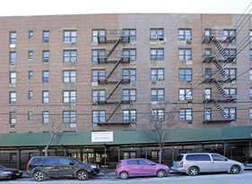 40-94 Denman St in Flushing, NY - Building Photo