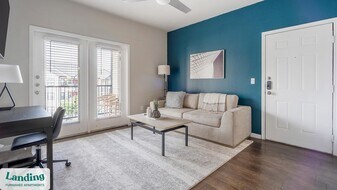 11022 Culebra Rd in San Antonio, TX - Building Photo