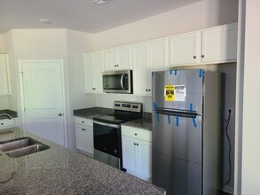 17007 Carriage Station Dr in Harvest, AL - Building Photo - Building Photo