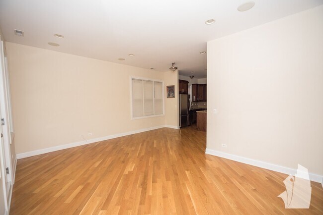 3247 N Seminary Ave, Unit 1 in Chicago, IL - Building Photo - Building Photo