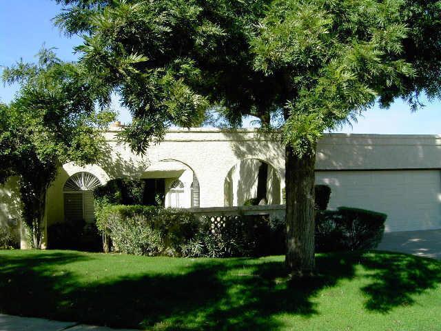 8320 E San Bernardo Dr in Scottsdale, AZ - Building Photo