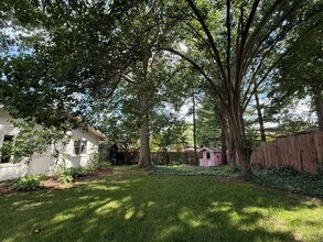 1025 Heatherwood Dr in O'Fallon, IL - Building Photo - Building Photo
