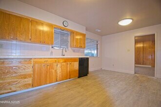 995 Roberts St in Reno, NV - Building Photo - Building Photo