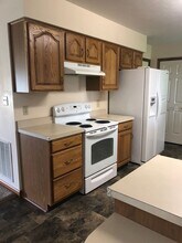 4120 Daphne Dr in Anderson, IN - Building Photo - Building Photo