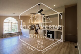 8635 Constance Way in Knoxville, TN - Building Photo - Building Photo