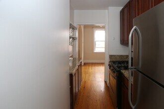 543 W Surf St in Chicago, IL - Building Photo - Building Photo