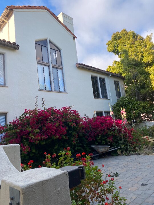 1701 Le Roy Ave in Berkeley, CA - Foto de edificio