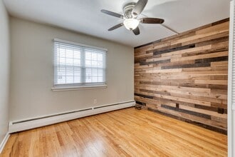 66 Beths Ave in Bristol, CT - Building Photo - Building Photo