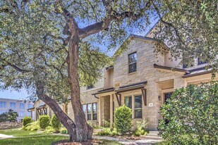 13800 Lyndhurst St in Austin, TX - Building Photo