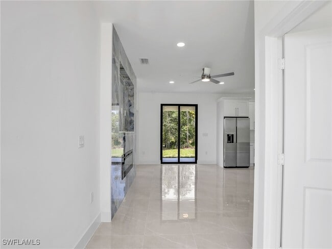 2811 Cerito Ave N in Lehigh Acres, FL - Building Photo - Building Photo