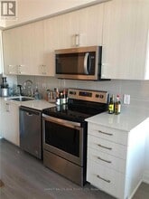 591 Sheppard Ave E in Toronto, ON - Building Photo - Building Photo