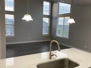 14503 Juniper Shade Dr in Herriman, UT - Building Photo - Building Photo
