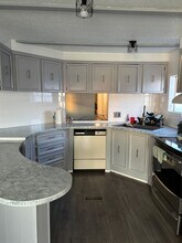 1908 W Marina Dr in Moses Lake, WA - Foto de edificio - Building Photo