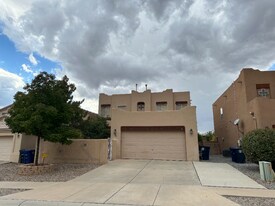 8309 Sleeping Bear Dr NW in Albuquerque, NM - Building Photo