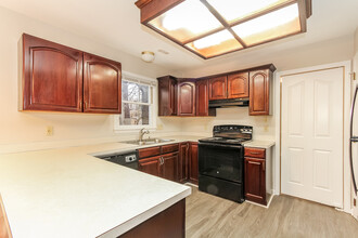 2307 Carved Tree Ln in Charlotte, NC - Building Photo - Building Photo