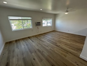 10237 Tujunga Canyon Blvd in Los Angeles, CA - Building Photo - Building Photo