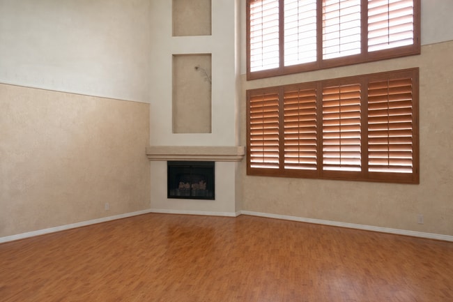 property at 7037 La Tijera Blvd