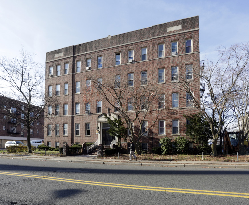 Dolly Madison in Plainfield, NJ - Building Photo