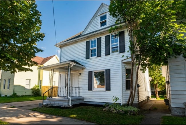 734 Crosby St NW in Grand Rapids, MI - Building Photo - Building Photo