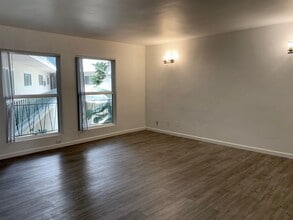 EP in Los Angeles, CA - Building Photo - Interior Photo