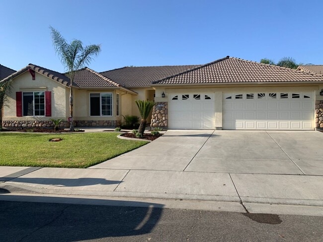 property at 1849 W Berkshire Ln