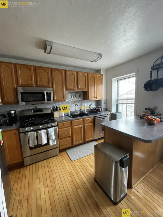 235 Northampton St, Unit 3 in Boston, MA - Building Photo