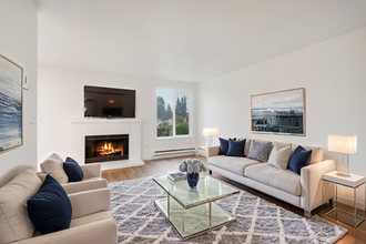 Oak Park Apartments in Tacoma, WA - Building Photo - Interior Photo