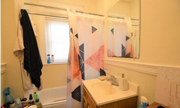 319 Allston St, Unit #4 in Boston, MA - Building Photo - Building Photo