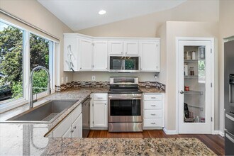 1725 N McMillan Ln in Spokane Valley, WA - Building Photo - Building Photo