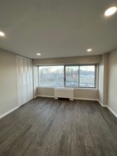 1320 Berlin Tpke, Unit 524 in Wethersfield, CT - Building Photo - Building Photo