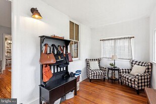 7717 Flourtown Ave in Wyndmoor, PA - Building Photo