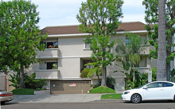 9715 Charnock Ave in Los Angeles, CA - Building Photo - Building Photo