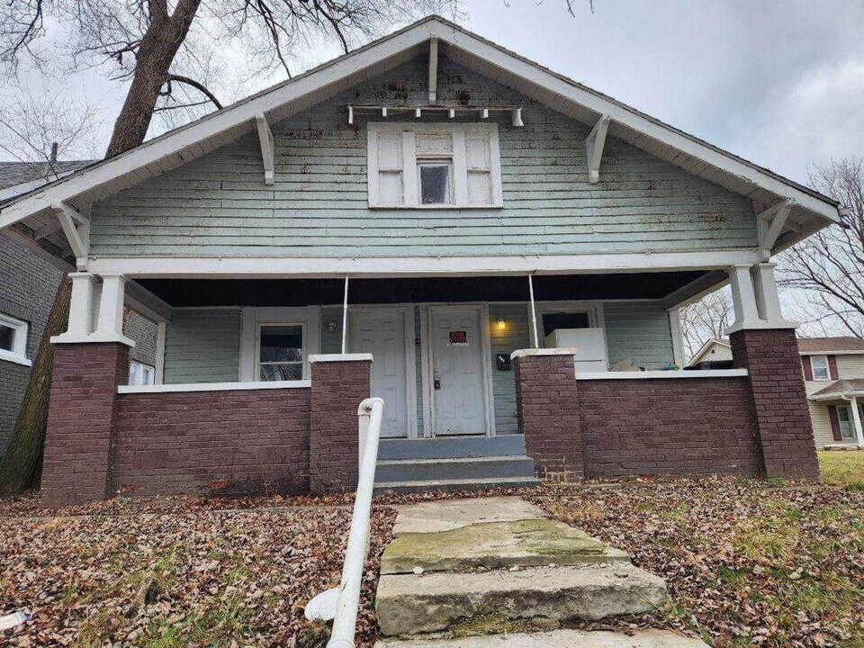 608 N Dearborn St in Indianapolis, IN - Building Photo