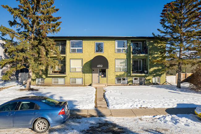 4512 75 St NW in Calgary, AB - Building Photo - Building Photo