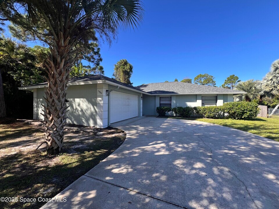 1480 Amador Ave NW in Palm Bay, FL - Building Photo